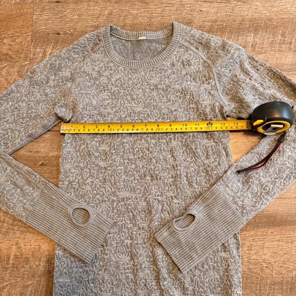 Lululemon Restless Pullover - Picture 2 of 7